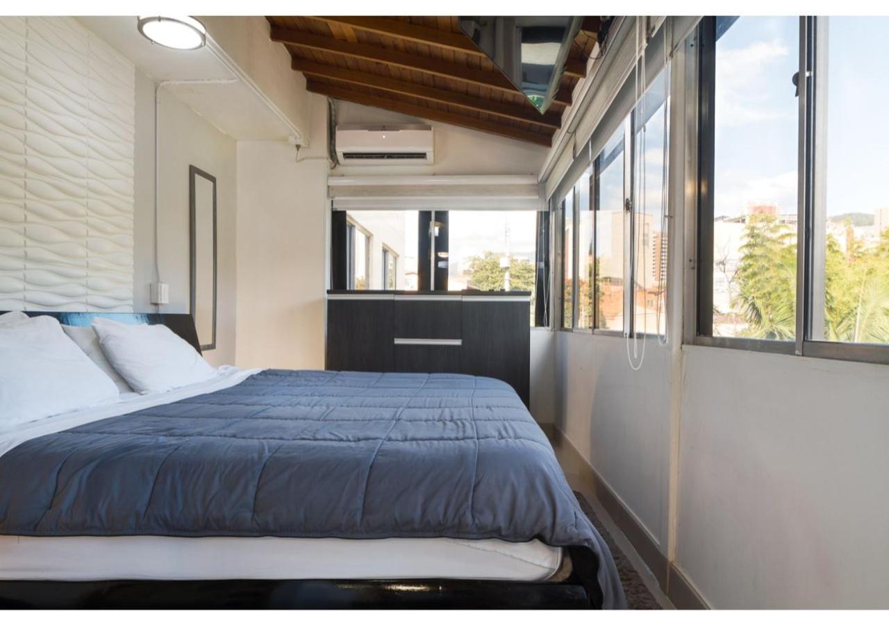 Studios Exito Medellín Extérieur photo